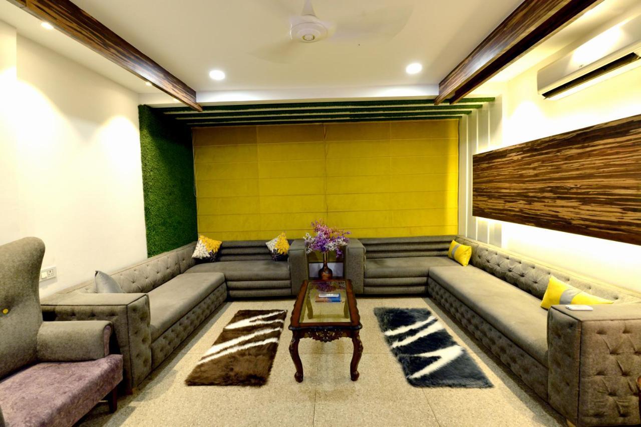 Hotel The Yellow Nayagaon エクステリア 写真