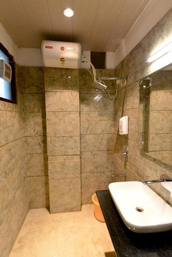 Hotel The Yellow Nayagaon エクステリア 写真