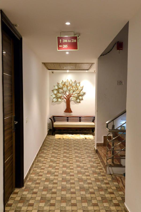 Hotel The Yellow Nayagaon エクステリア 写真