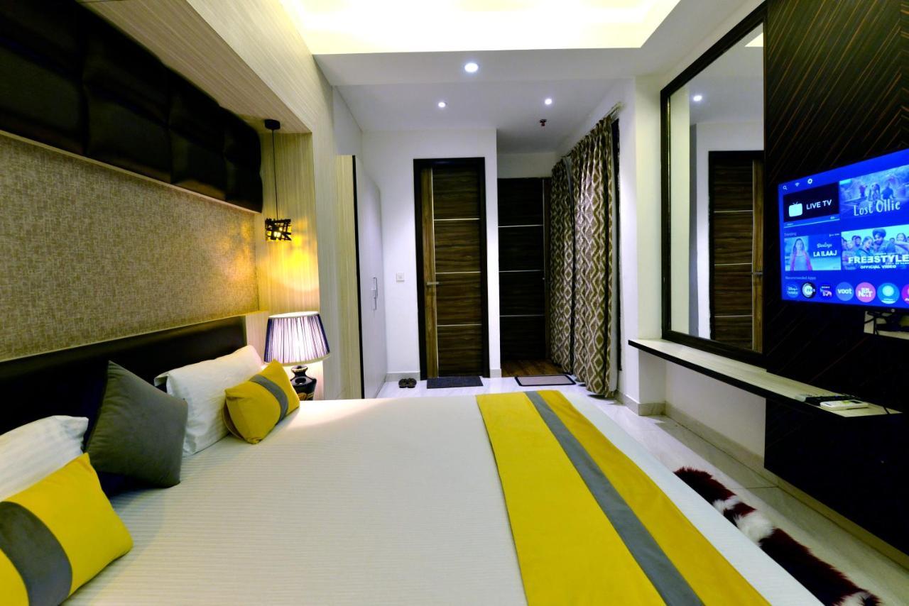 Hotel The Yellow Nayagaon エクステリア 写真